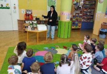Niezwykła przygoda z nauką – eksperymenty z suchym lodem
