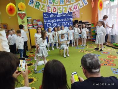 f7e51ff4-e060-4e5a-ae25-c12302ccf7d3.jpg