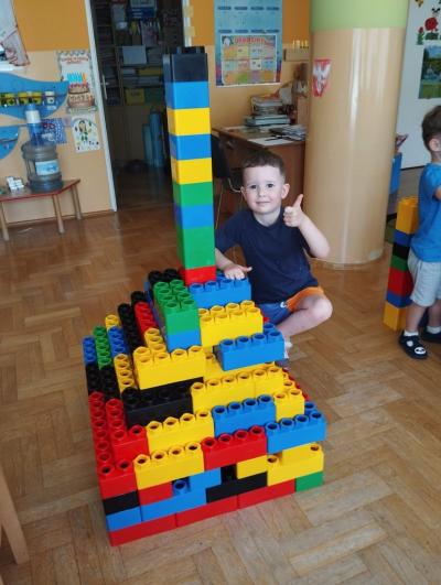 ad127cce-9f09-476b-83d6-80cf51f0c625.jpg
